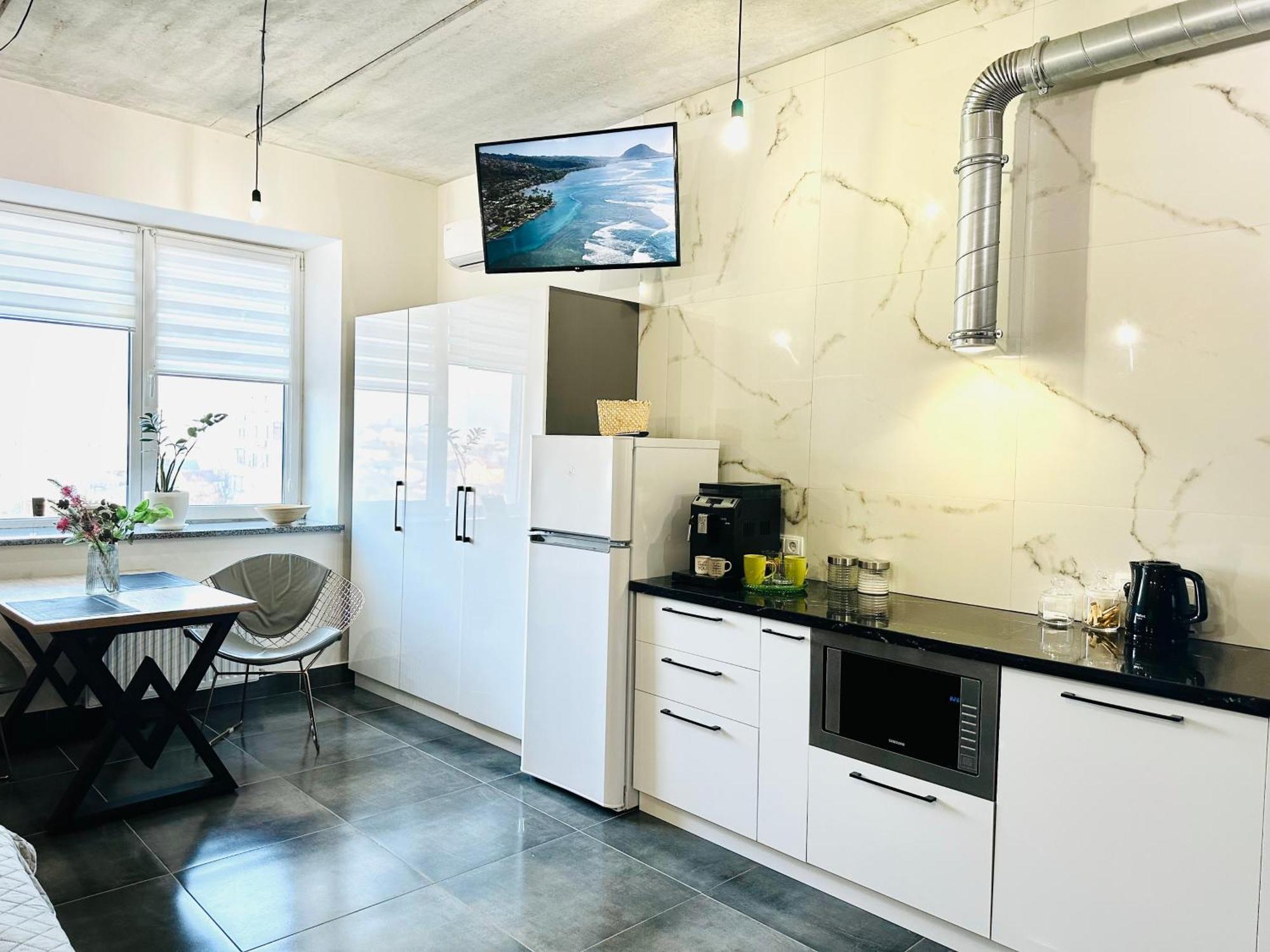 Comfortable Apartments With A Coffee Machine In The City Centre, Zlata Plaza Rivne Esterno foto